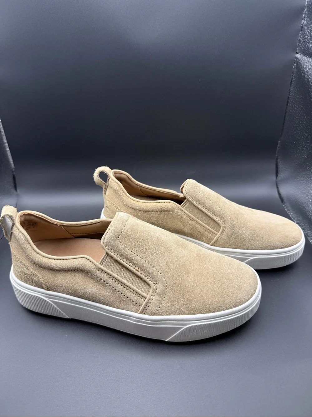 Vionic - Tan Suede Slip-On Kimmie Loafers NWOT